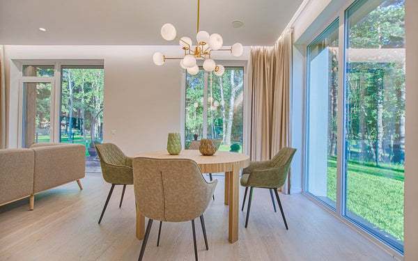 Ambiance intérieure — Lustre salle à manger : comment le choisir selon la table