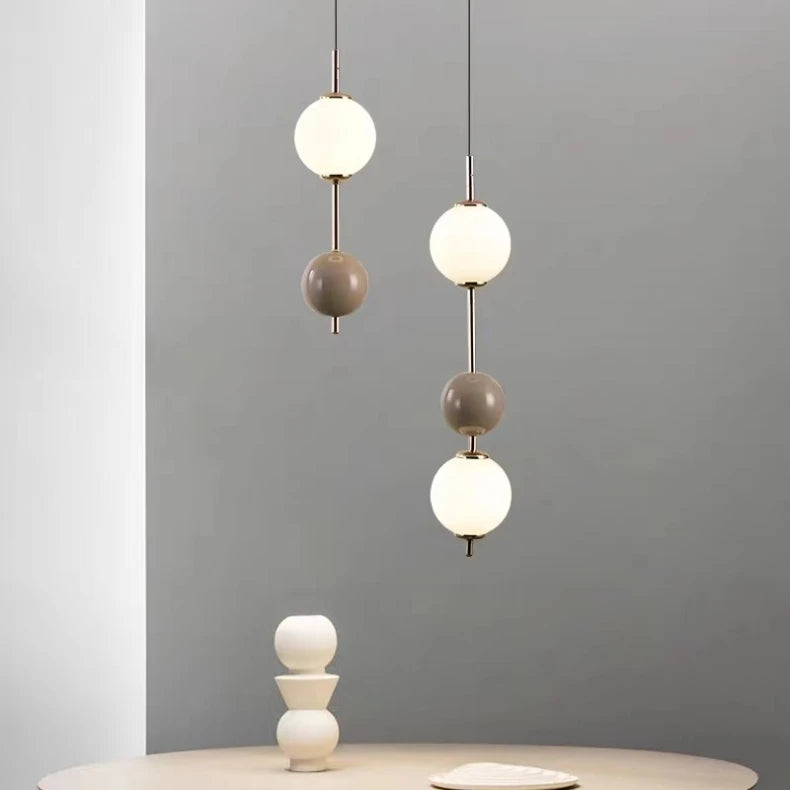 Suspension Sphère Verre Opalin et Céramique Taupe Minimaliste Design Boule - Chambre Salon Cuisine — Aldebaran
