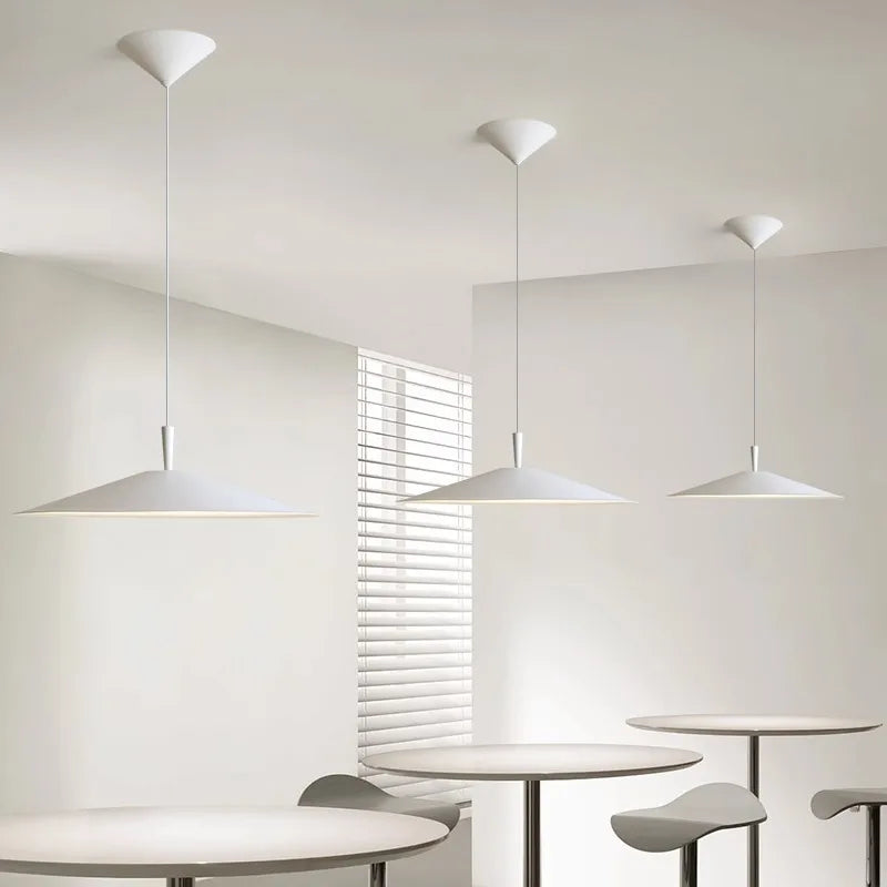 Paula Conique Métal Blanc Minimaliste