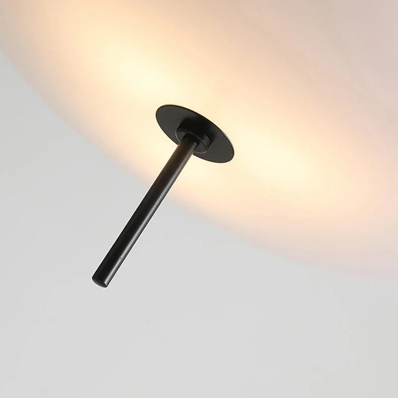 Suspension Disque Métal Noir et Verre Opalin - Chambre Salon Cuisine — Xenon