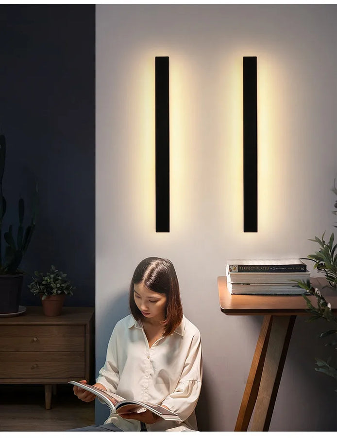 Edmond Ligne Acier Noir Mat Minimaliste