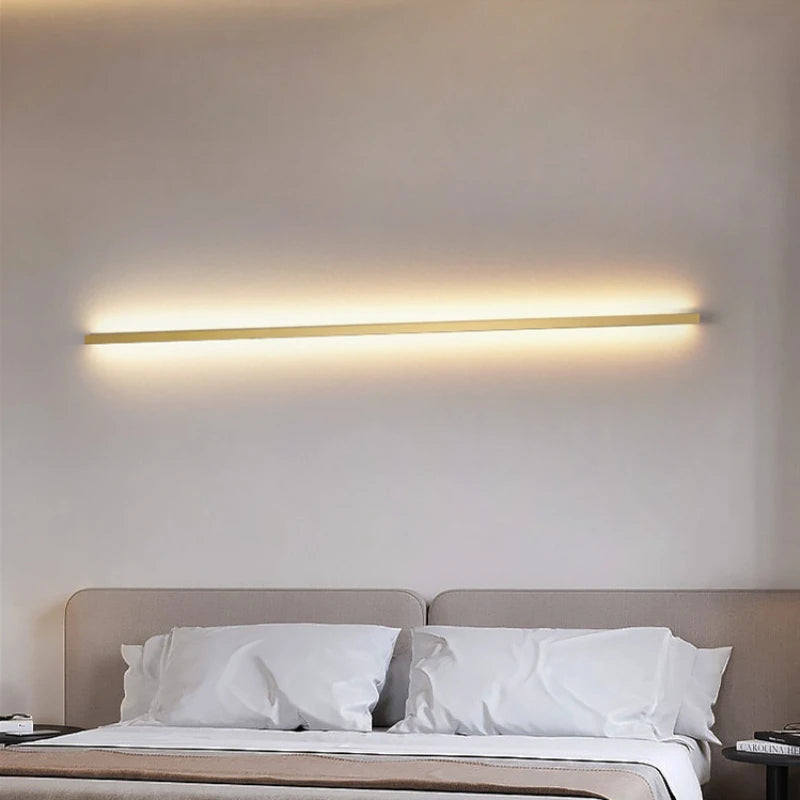 Aurelia Ligne Métal Noir Minimaliste