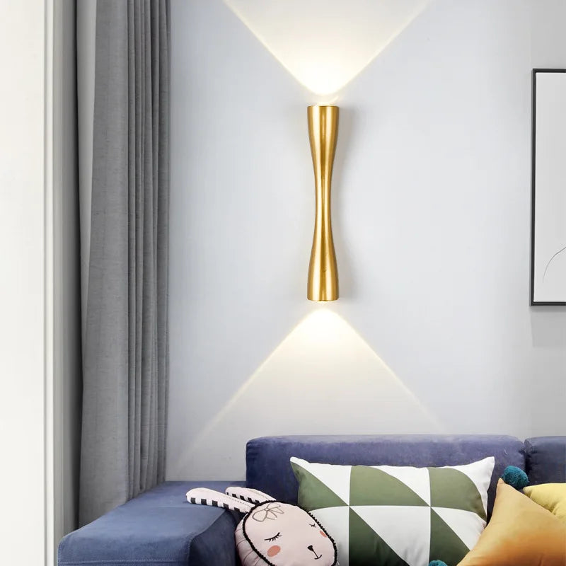 Applique Murale Extérieure Laiton Doré IP65 Cylindre Dorée - Extérieur Terrasse Entrée — Acero