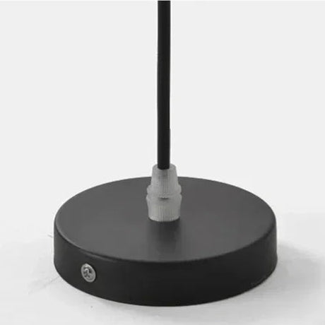 Suspension Cône Métal Noir Mat Minimaliste Design - Cuisine Salon Bureau — Effilé