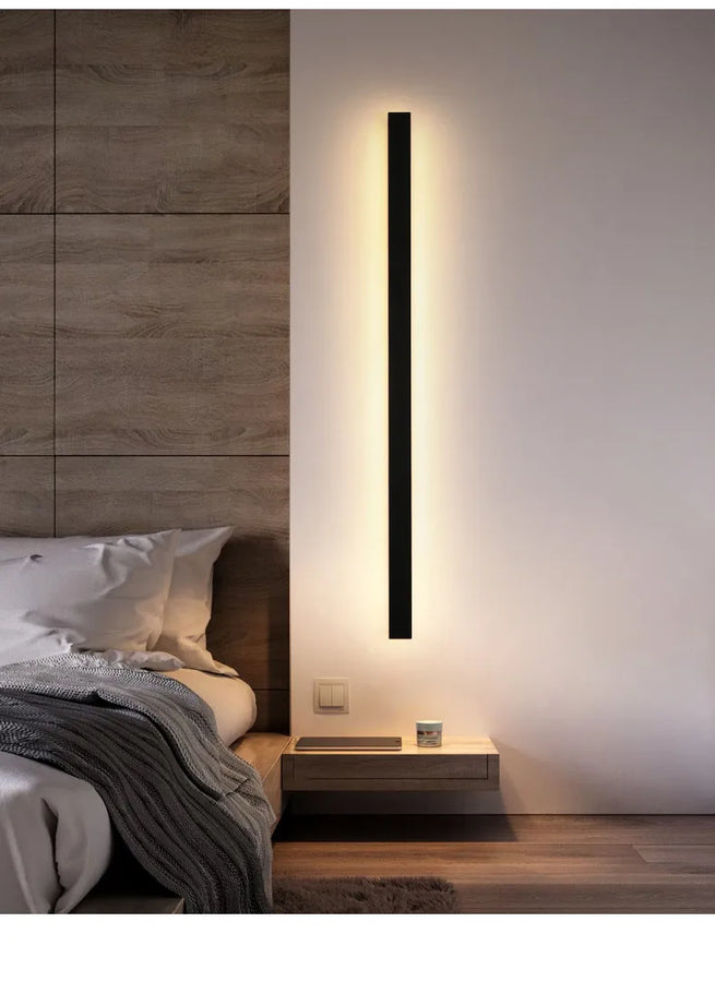 Edmond Ligne Acier Noir Mat Minimaliste