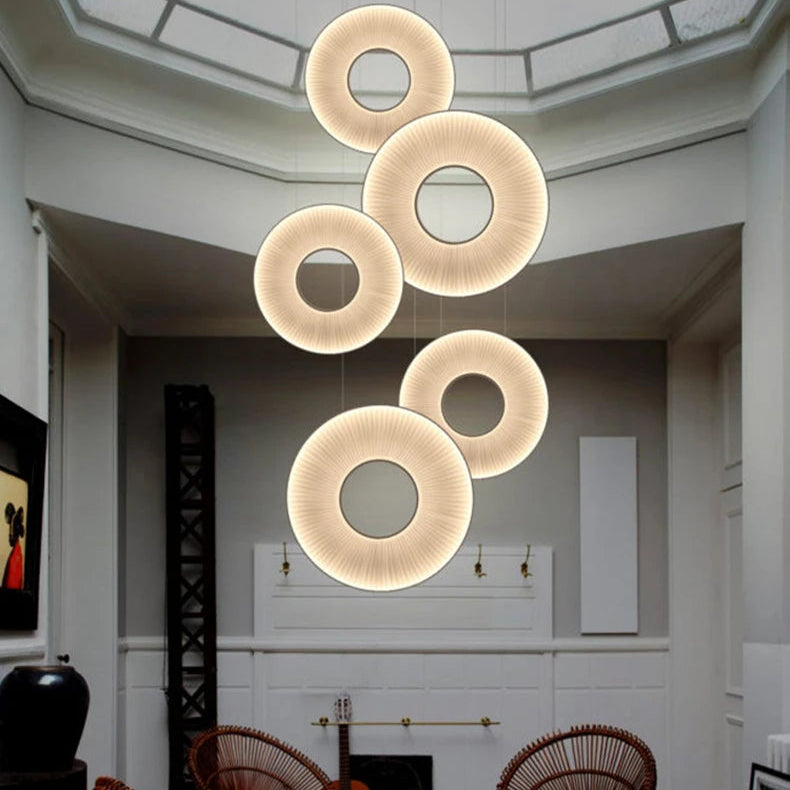 Suspension Anneaux Verre Opalin Blanc Épuré Design - Chambre Salon Cuisine — Halo