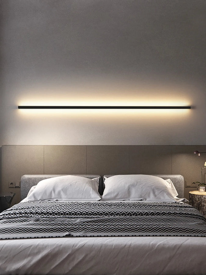 Aurelia Ligne Métal Noir Minimaliste