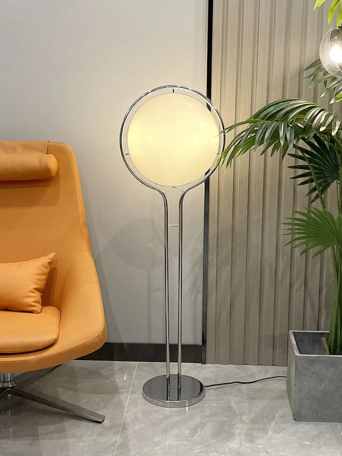Lampadaire Sphère Verre Opalin et Métal Chromé Minimaliste Design - Salon Bureau Chambre — Orbe