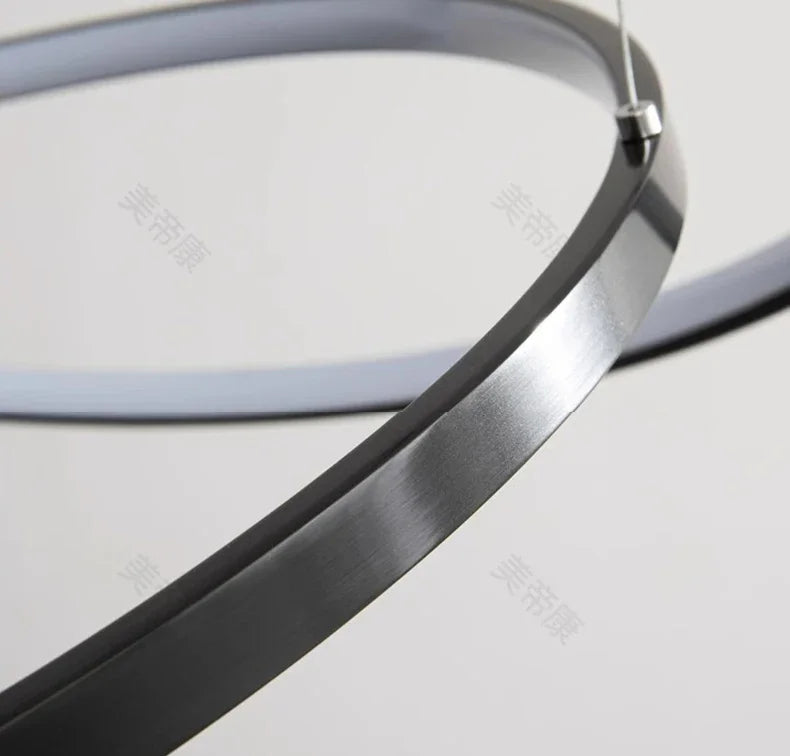 Svea Spirale Anneaux Métal Doré Contemporain