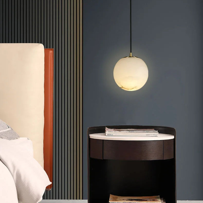 Suspension Cylindre Marbre Blanc et Laiton Épuré Design - Chambre Salon Cuisine — Procyon