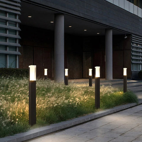 Lampadaire Cylindre Métal Noir Mat Minimaliste Design - Salon Bureau Chambre — Fuste