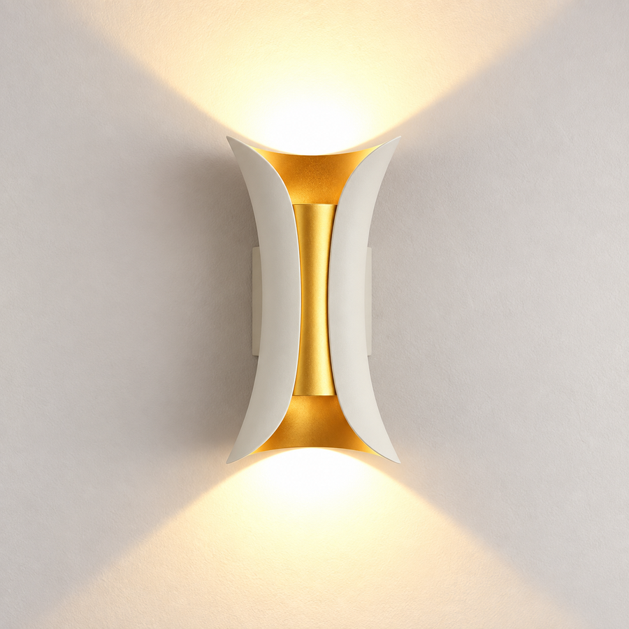 Maestral — finition blanc et intérieur doré — vue de face