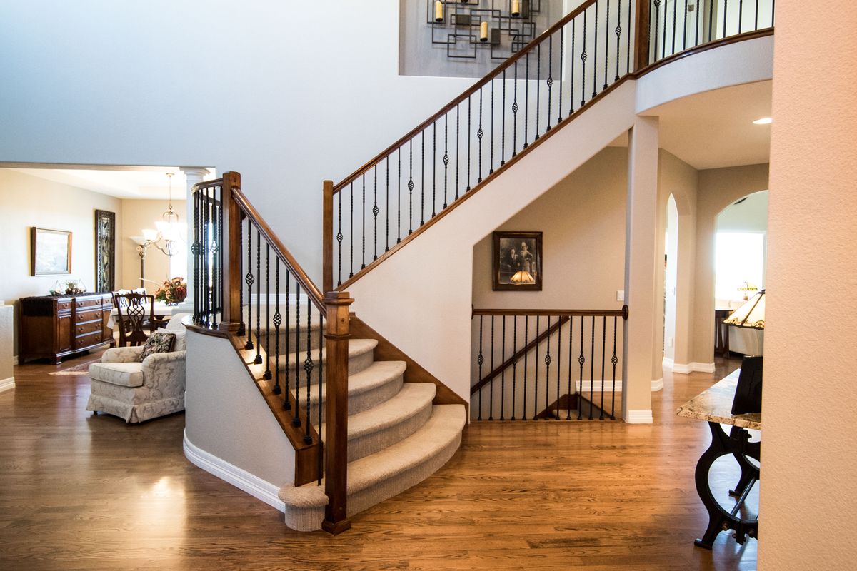 Ambiance intérieure — Applique escalier intérieur : guider et décorer