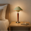 Lampe de Table Cône Tissu Vert et Bois - Chambre Bureau Salon — Cono