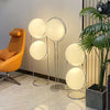 Lampadaire Sphère Verre Opalin et Métal Chromé Minimaliste Design - Salon Bureau Chambre — Orbe
