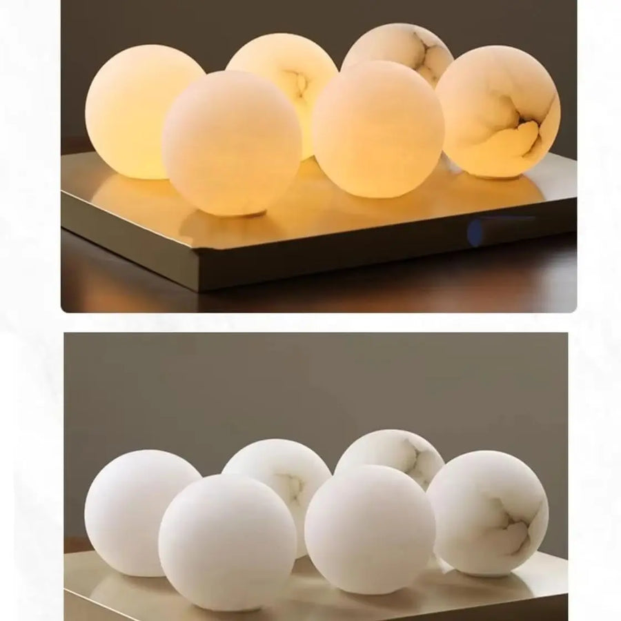 Lumis250 Sphère Albâtre Blanc et Laiton Épuré