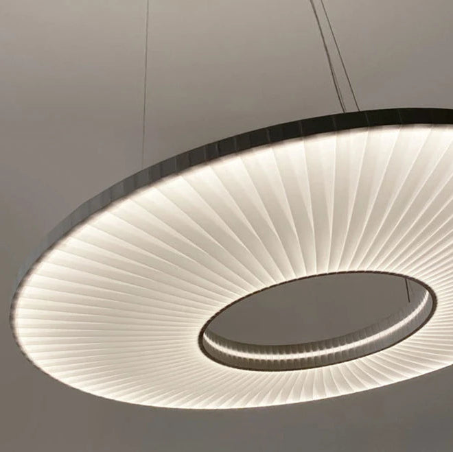 Suspension Anneaux Verre Opalin Blanc Épuré Design - Chambre Salon Cuisine — Halo