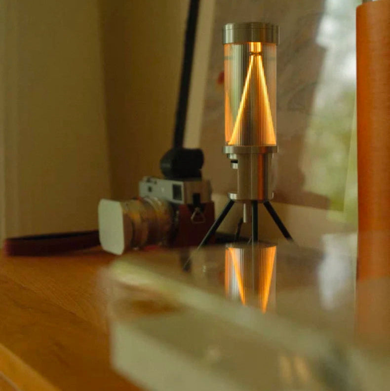 Lampe de Table Cylindre Métal Argenté Minimaliste Design - Chambre Bureau Salon — Stria