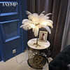 Lampadaire Plumes Blanches et Métal Doré Art Déco - Salon Bureau Chambre — Aigrette