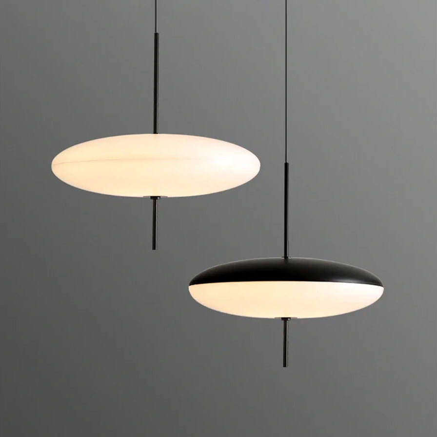 Suspension Disque Métal Noir et Verre Opalin - Chambre Salon Cuisine — Xenon