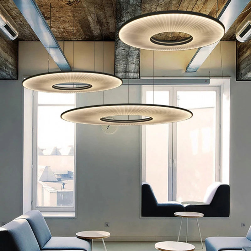 Suspension Anneaux Verre Opalin Blanc Épuré Design - Chambre Salon Cuisine — Halo
