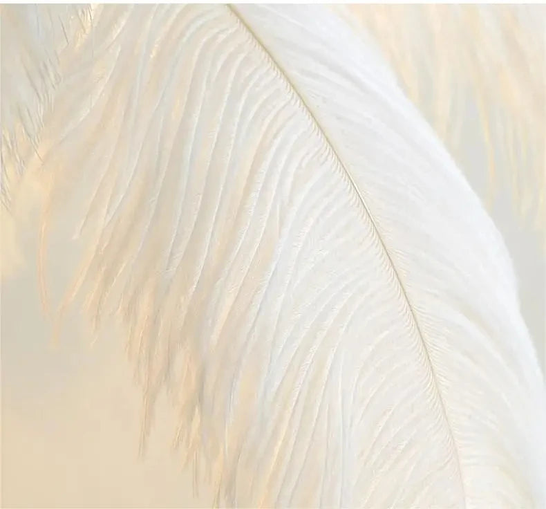 Lampadaire Feuillage Plumes Blanches et Métal Doré Art Déco - Salon Bureau Chambre — Folium