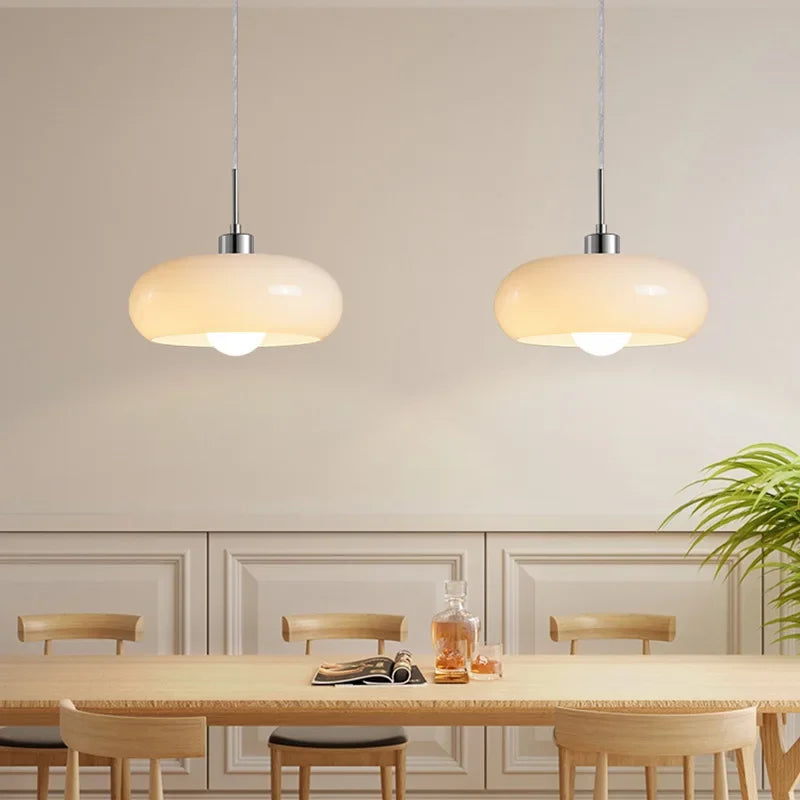 Orbe Sphère Verre Opalin et Laiton Minimaliste