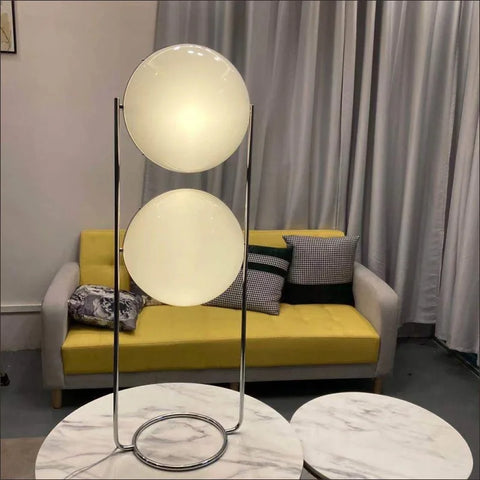 Lumis Sphère Verre Opalin et Métal Chromé Minimaliste