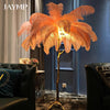 Lampadaire Plumes Blanches et Métal Doré Art Déco - Salon Bureau Chambre — Aigrette