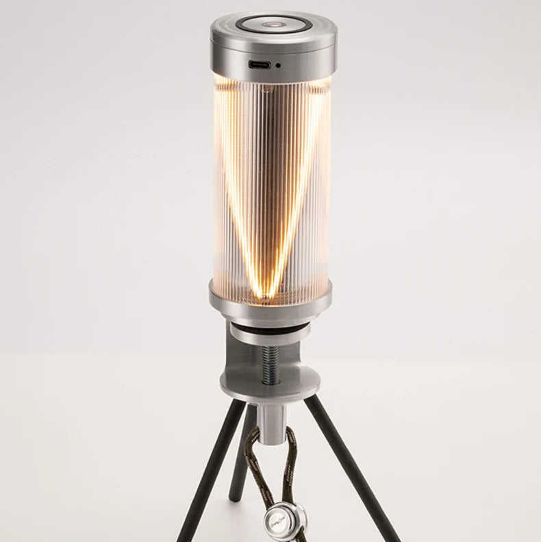 Lampe de Table Cylindre Métal Argenté Minimaliste Design - Chambre Bureau Salon — Stria
