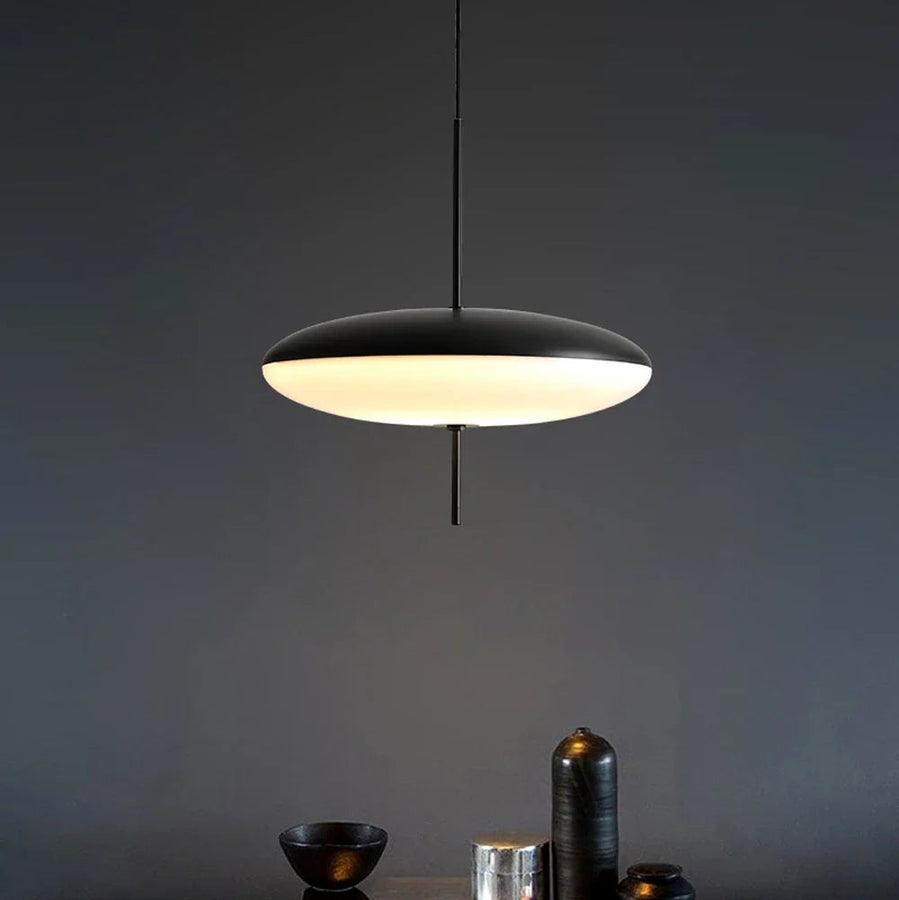 Suspension Disque Métal Noir et Verre Opalin - Chambre Salon Cuisine — Xenon