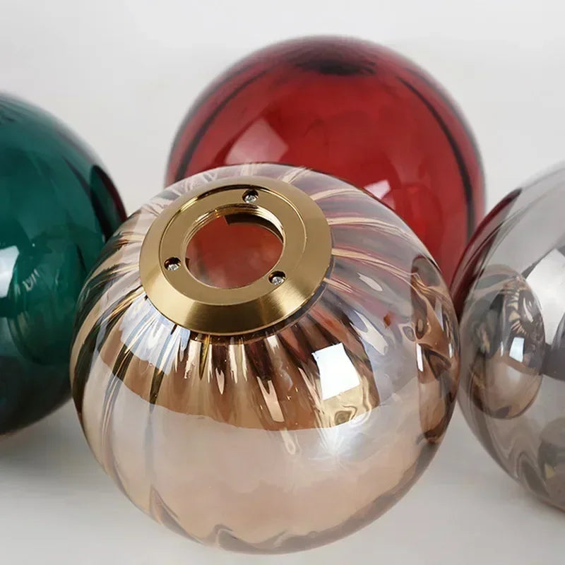 Suspension Sphère Verre Coloré et Laiton Épuré Design Boule - Cuisine Salon Salle à Manger — Mimosa
