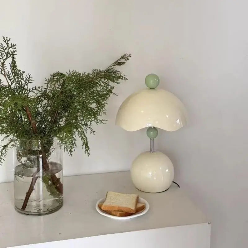 Lampe de Table Sphère Métal Blanc et Rouge Art Déco - Chambre Bureau Salon — Oxys