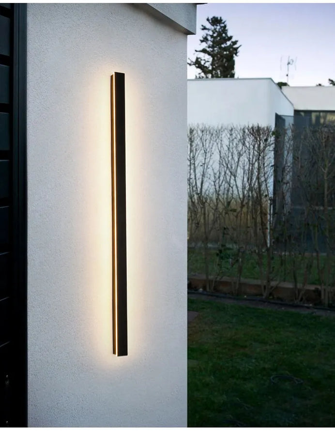 Edmond Ligne Acier Noir Mat Minimaliste