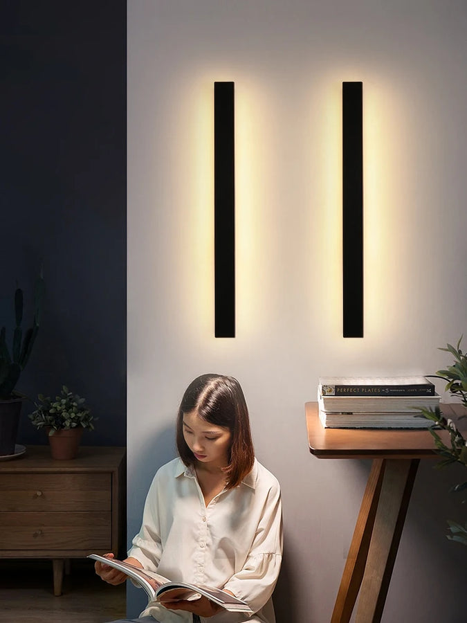 Edmond Ligne Acier Noir Mat Minimaliste