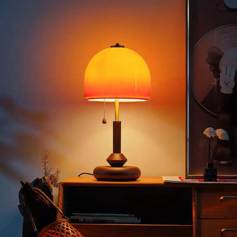Lampe de Table Dôme Verre Ambré et Bois Sombre - Chambre Bureau Salon — Voûte