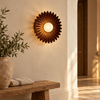Coralia brune — mise en ambiance dans un couloir