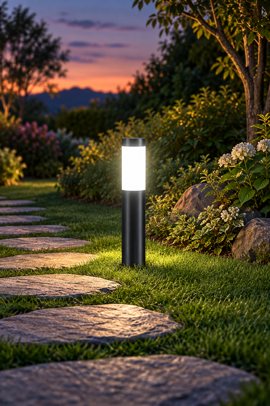 Luminaire Solaire | Amparo — vue verticale du produit, cadrage élargi