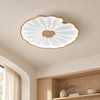 Solara en finition bois naturel, une feuille, lumière froide dans un intérieur clair