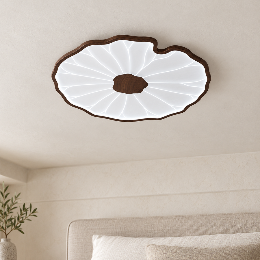 Solara en finition noyer, une feuille, lumière froide dans une chambre