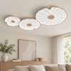 Solara, trois feuilles finition bois naturel, lumière froide dans un salon