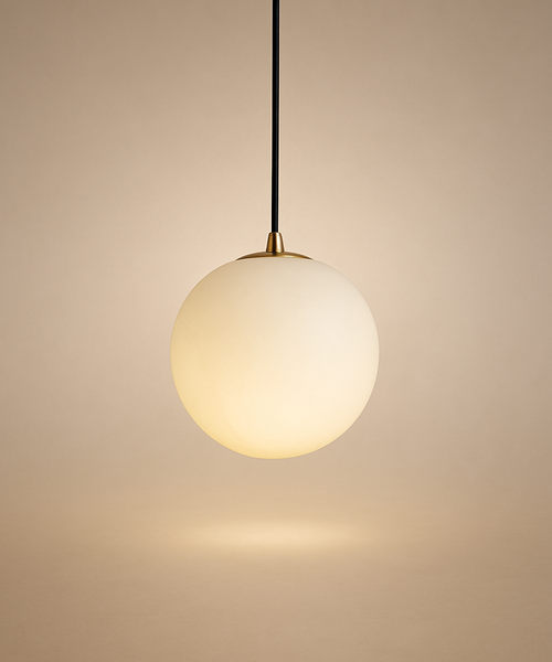 Suspension Cylindre Marbre Blanc et Laiton Épuré Design - Chambre Salon Cuisine — Procyon